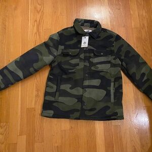 Men’s NWT M Rainforest Camo Camouflage jacket